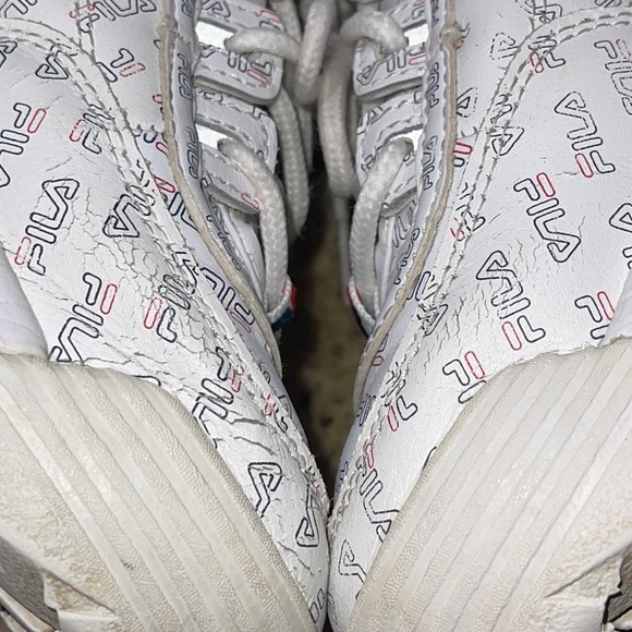 Fila Disruptor Logo All over - Picture 10 of 10